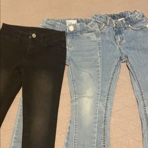 4T jeans, 3 pairs